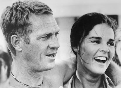 Steve McQueen y Ali McGraw en una escena de la película ‘La Huida’ (1972).