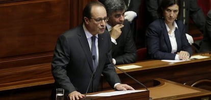 El presidente franc&eacute;s Fran&ccedil;ois Hollande durante su discurso ante los parlamentarios de las dos c&aacute;maras legislativas del pa&iacute;s reunidas en Congreso extraordinario en Versalles.