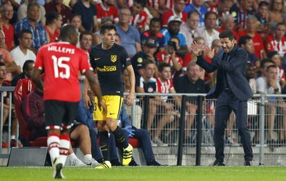 Simeone, durante el partido.