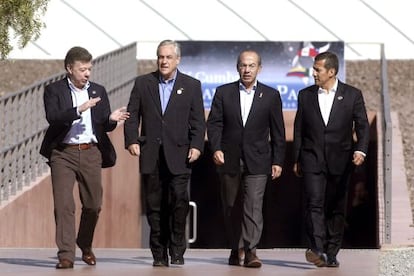 Los presidentes de Colombia, Juan Manuel Santos; de Chile, Sebasti&aacute;n Pi&ntilde;era; de M&eacute;xico, Felipe Calder&oacute;n; y de Per&uacute;, Ollanta Humala.