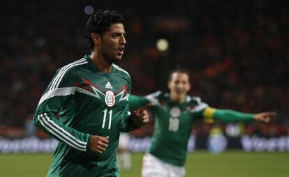 Vela celebra el primer gol ante Holanda.