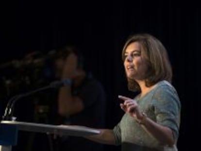 La vicepresidenta del Gobierno, Soraya S&aacute;enz de Santamar&iacute;a, interviene durante la clausura la Conferencia Pol&iacute;tica del PPde Catalu&ntilde;a. 