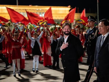 Gabriel Boric, a su llegada a Pekín (China), el pasado 15 de octubre.