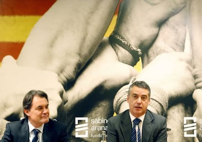 Urkullu y Artur Mas, durante una conferencia en 2010 en Bilbao