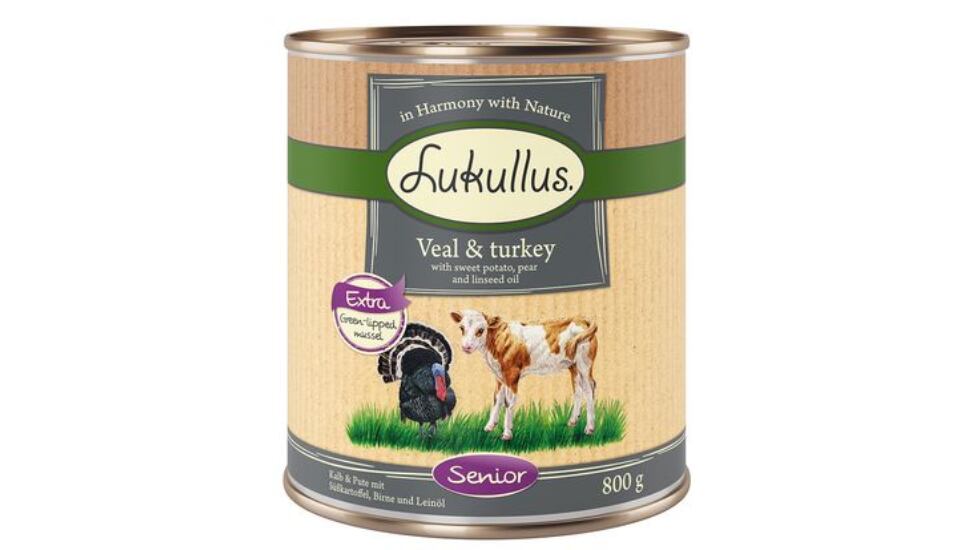 Pienso para perros mayores de la firma Lukullus.