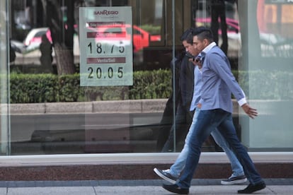 Un banco en Ciudad de México (México).