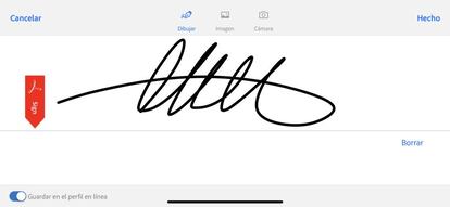 Dibujamos nuestra firma con el dedo en la pantalla del móvil.
