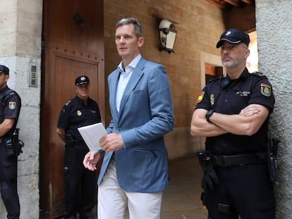 Iñaki Urdangarin leaves court in Palma on Wednesday morning.