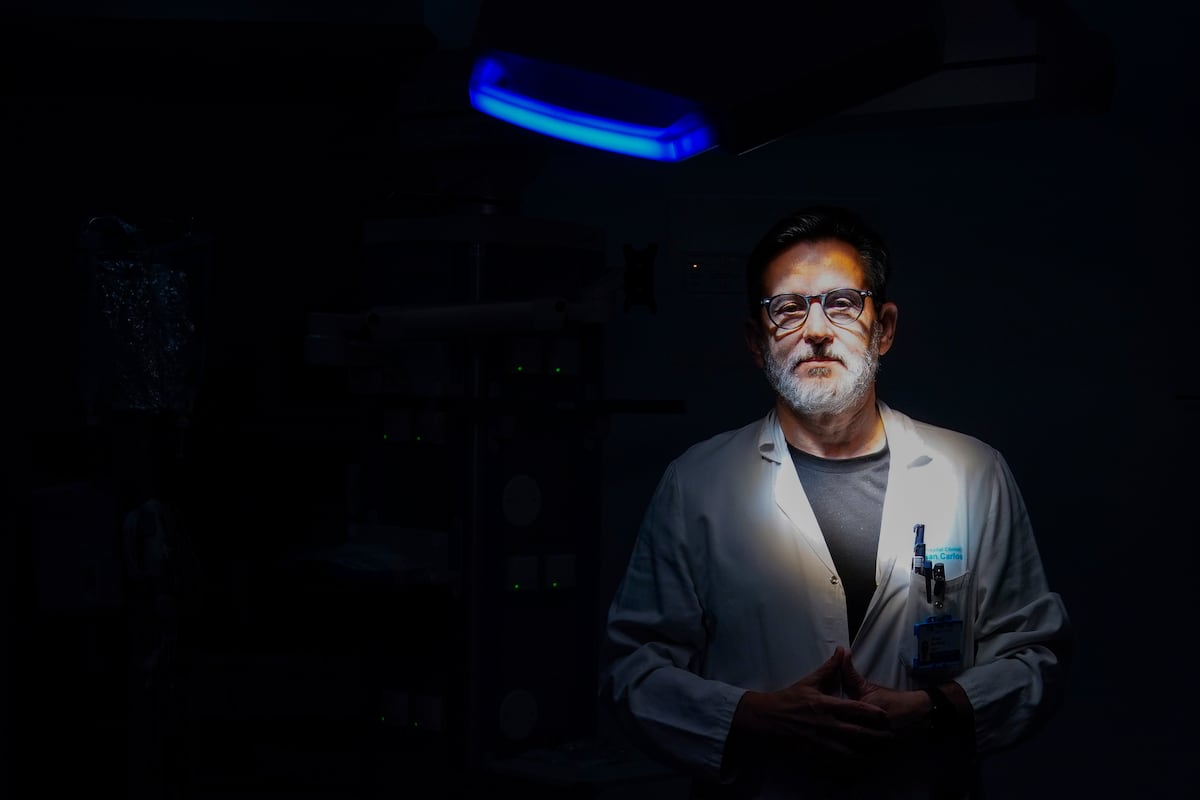 Julio Mayol, cirujano experto en IA: “No podemos seguir formando a los médicos con tecnologías del pasado”