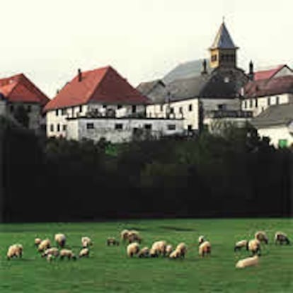 Burguete, en el Pirineo de Navarra, de Navarra, es la primera etapa del Camino de Santiago para aquellos que empiezan el peregrinaje en Roncesvalles.