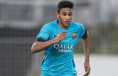 Jordi Mboula, en 2015, con la camiseta del Bar&ccedil;a.
 