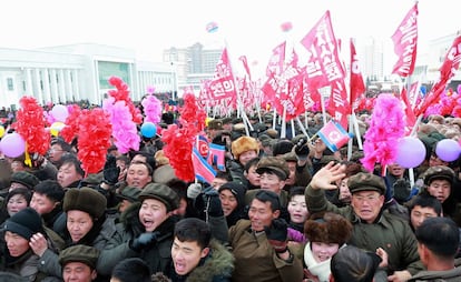 "Es un ejemplo de una ciudad montañosa moderna bajo el socialismo, un epítome de la civilización moderna", ha afirmado la cadena KCNA. Unas 4.000 familias se trasladarán a Samjiyon.