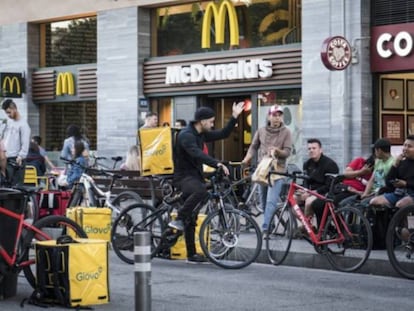 Repartidores de Glovo, en Barcelona.