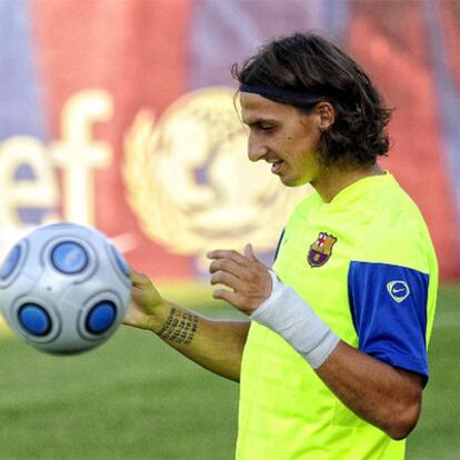 Ibrahimovic, durante el entrenamiento de ayer.