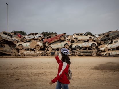 Catarroja car cemetery, one month after the damage.