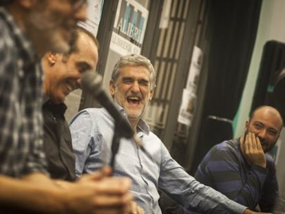 Juanma Iturriaga, entre su hermano Mikel, Epi y Toni Mart&iacute;nez.