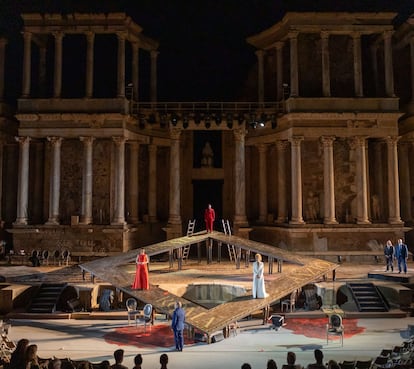 Una escena de la obra 'Coriolano', en el Festival de Teatro de Mérida.