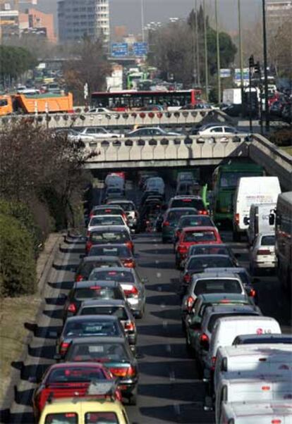 Las matriculaciones de turismos han cado con fuerza en abril.