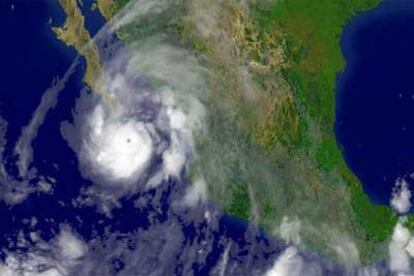 El huracán 'John', en una imagen de satélite captada a las 13:45 (hora peninsular)