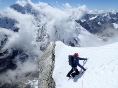 Marc Toralles, Roger Cararach y Alberto Fernández firman una de las mejores actividades del año en el Himalaya, la primera ascensión en estilo alpino en el Tengi Ragi Tau, de 6.660m