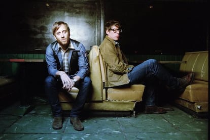 Dan Auerbach, a la izquierda, y Patrick Carney, miembros de The Black Keys.