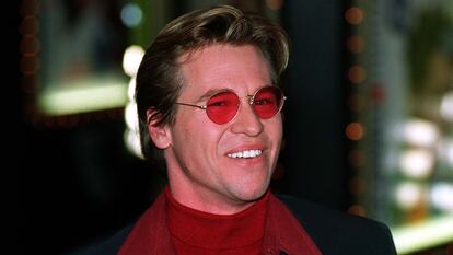 El actor estadounidense Val Kilmer llega a la Gala Europea de Estreno Benéfico de The Saint en el Empire Cinema.