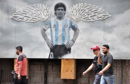 Uno de los murales en honor a Maradona