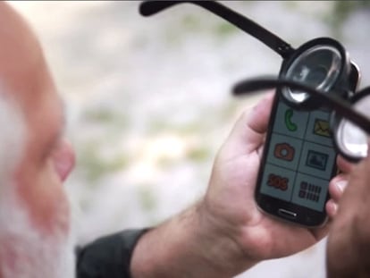 Adapta tu viejo móvil Android para que lo use el abuelo