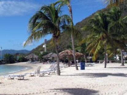 Una de las playas de Road Town, capital de Tortola, la principal de las Islas V&iacute;rgenes Brit&aacute;nicas.