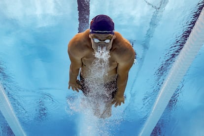 Léon Marchand, durante su exhibición de este miércoles en la piscina, donde batió dos récords olímpicos.