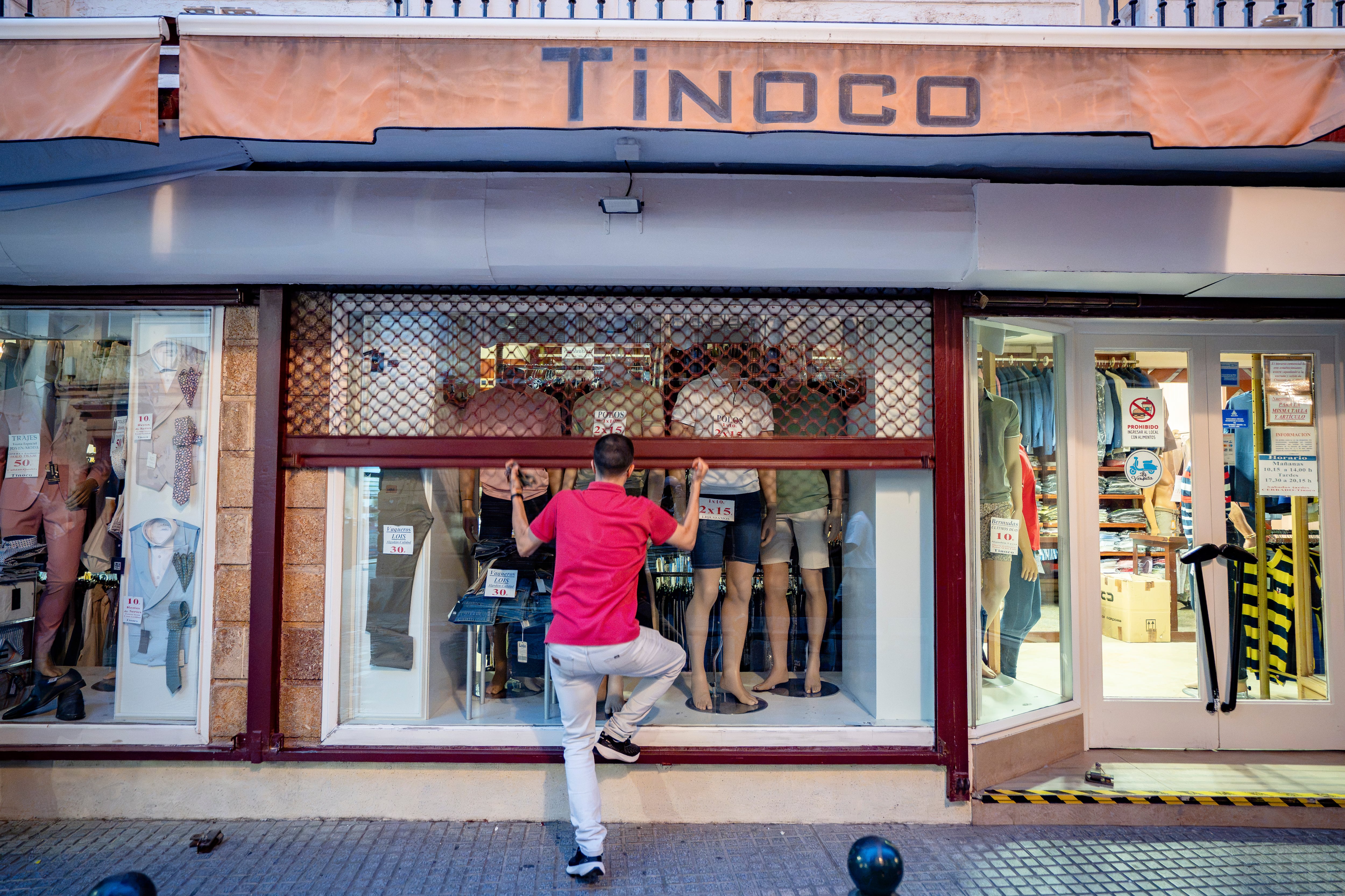 Du commerce traditionnel aux mini-supermarchés : la gentification de Cadiz