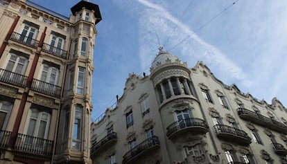 Los balcones de la valenciana calle de la Paz.