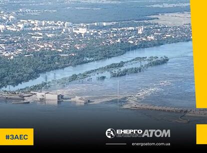 Imagen de las zonas inundadas aguas abajo de la presa de Nova Kajovka.