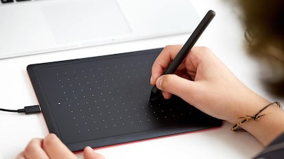 La tableta gráfica Wacom ofrece una respuesta a la presión muy natural.