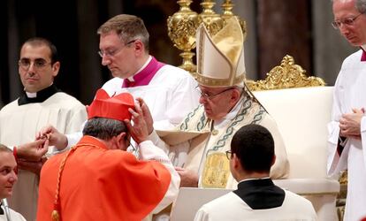 Francisco nombra cardenal a Marto el pasado 28 de junio en el Vaticano.