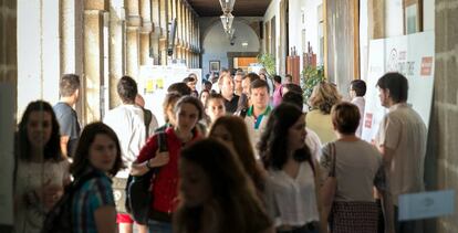 Cursos de verano de la UCM en El Escorial (Madrid). 