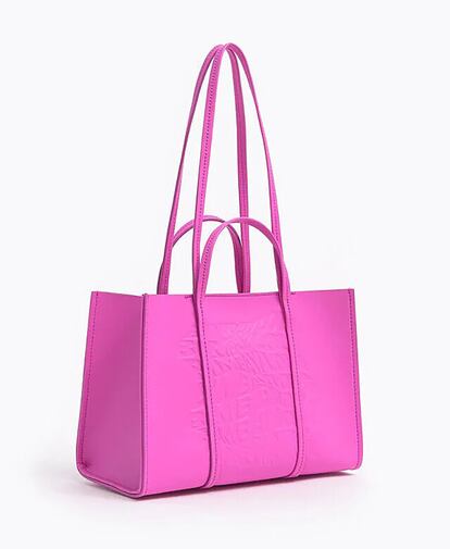 Este bolso de Bimba y Lola le dará un toque de color a tus looks. Está rebajado de 145 a 101 euros.