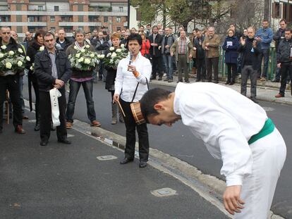 HOMENAJE A 'ERTZAINAS' ASESINADOS