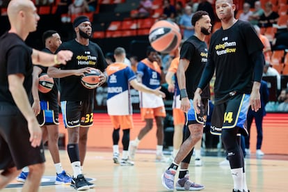 Los jugadores del Maccabi, el pasado miércoles en Valencia.