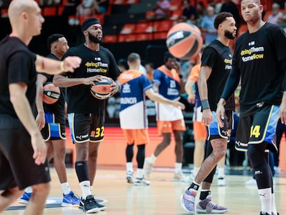 Los jugadores del Maccabi, el pasado miércoles en Valencia.