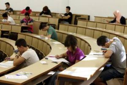 Estudiantes en la Universidad de Castilla-La Mancha. EFE/Archivo