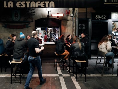Una terraza de un bar en Pamplona, en 2023.