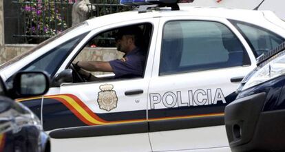 Un coche del Cuerpo Nacional de Polic&iacute;a, en una imagen de archivo. 