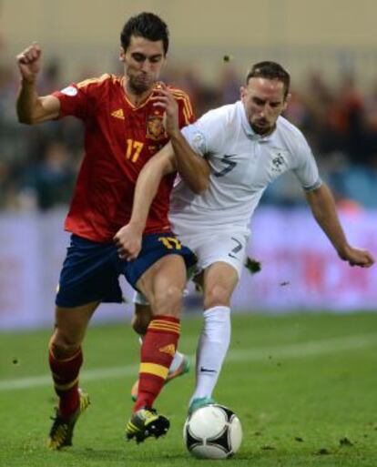 Arbeloa pugna con Ribéry