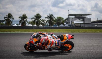 Marc Márquez, durante los entrenamientos del Gran Premio de Malasia de MotoGP, en el circuito de Sepang.