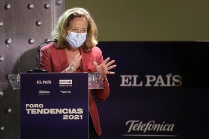 La vicepresidenta tercera del Gobierno y ministra de Economía, Nadia Calviño, durante su intervención en el Foro Tendencias 2021.