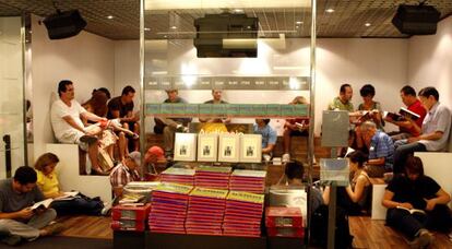 Interior de una tienda FNAC de Madrid. 