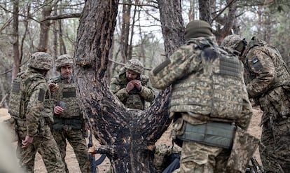 Presos que cambian la celda por el campo de batalla para reforzar al ejército de Ucrania