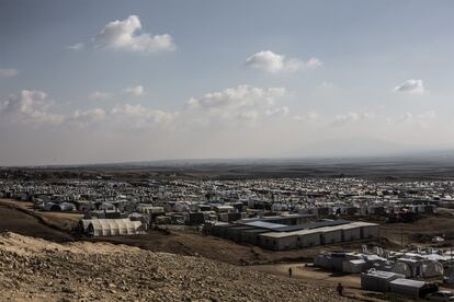 Vista general del campo de refugiados de Essian, situado en las afueras de Duhok. En él viven más de 15.000 yazidíes refugiados.