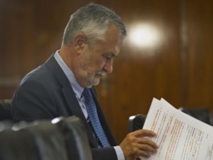 Jos&eacute; Antonio Gri&ntilde;&aacute;n, en el Parlamento andaluz.